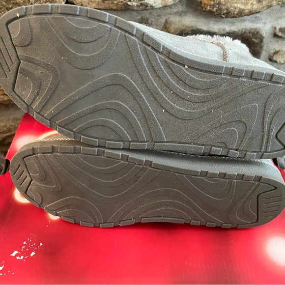 Size 9 Gray Boots By Sparkle - Picture 4 of 6